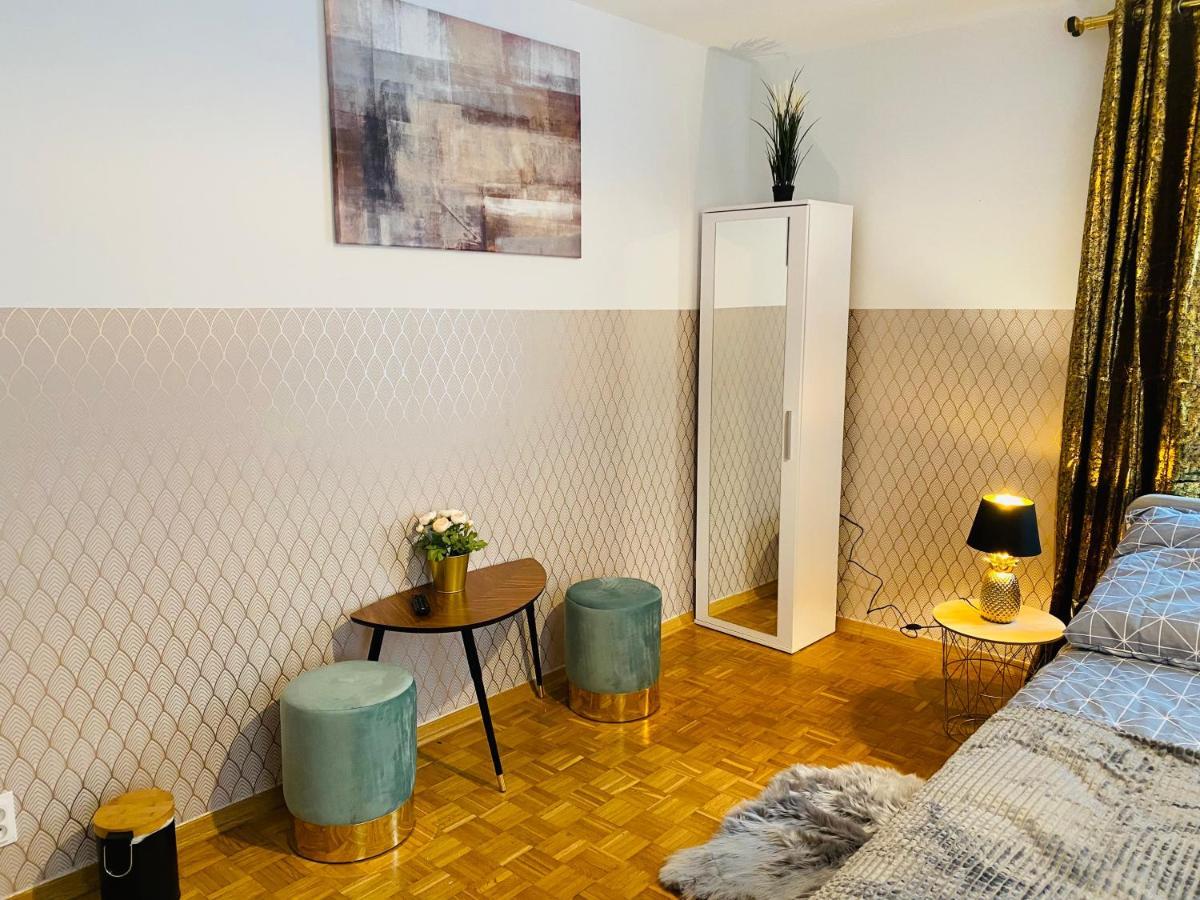 Clicktheflat Solidarnosci City Center Apart Rooms Warsawa Bagian luar foto